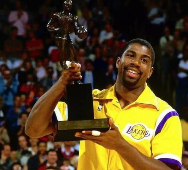 而吉拉西的 而吉拉西的